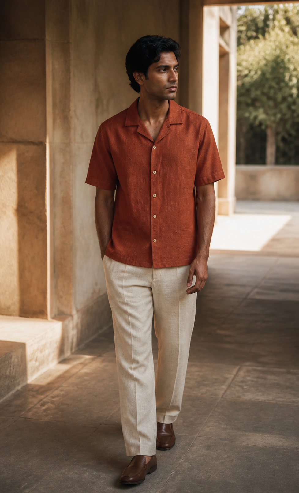 Man walking in the burnt-clay Valuto Royale Field Shirt